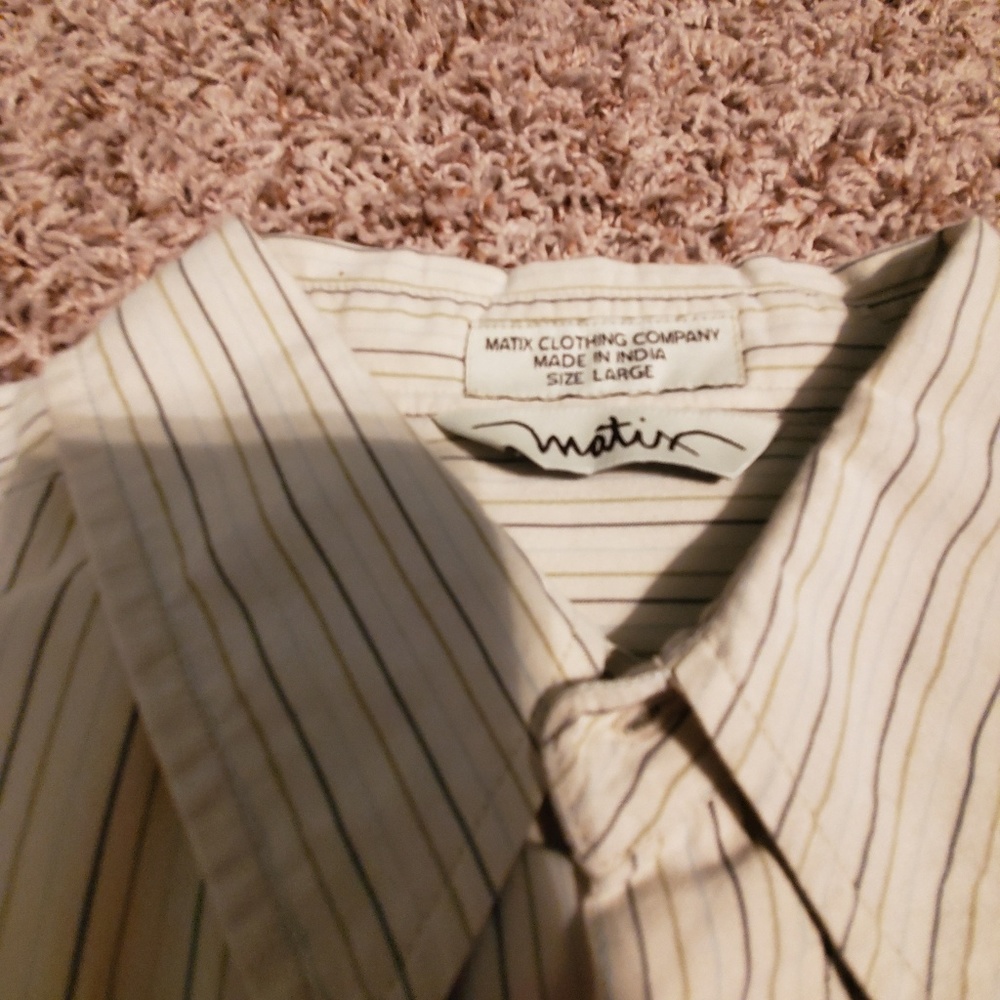 Matrix button down - Picture 3 of 3